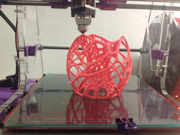 2016年 3D打印機出貨量突破45萬臺，基礎材料銷售迎來增長新機遇